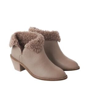 Kelsi Dagger Kayak Leather Boots 8 Taupe NWOT Tan Faux Shearling Ankle Booties